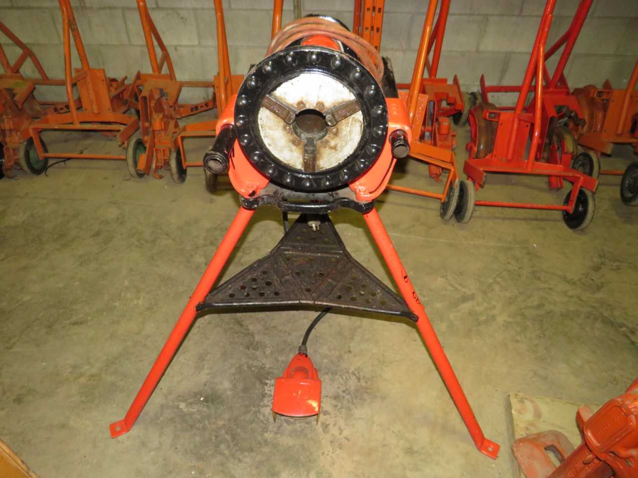 RIDGID MODEL 300 POWER DRIVE PIPE THREADER 115V, 15A, 1PH, 25-60HZ - ELECTRIC POWER TOOLS