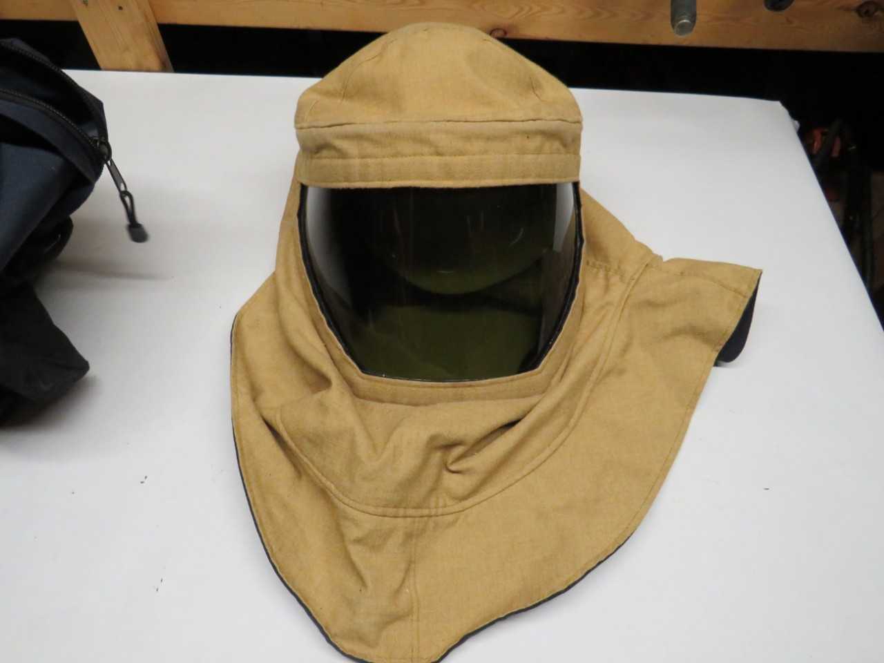 AGO SP-800-2 FLASH HOOD 42CAL/CM2 - WELDING EQUIPMENT