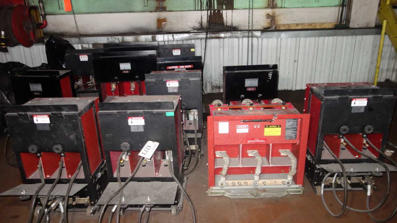 LOT OF 11 SWITCHGEAR GROUND AND TEST DEVICES, ABB - CIRCUIT BREAKERS