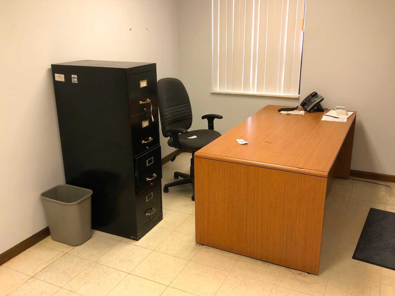 Lot: Desk, Chair & File Cabinet - PLANT & FACILITY