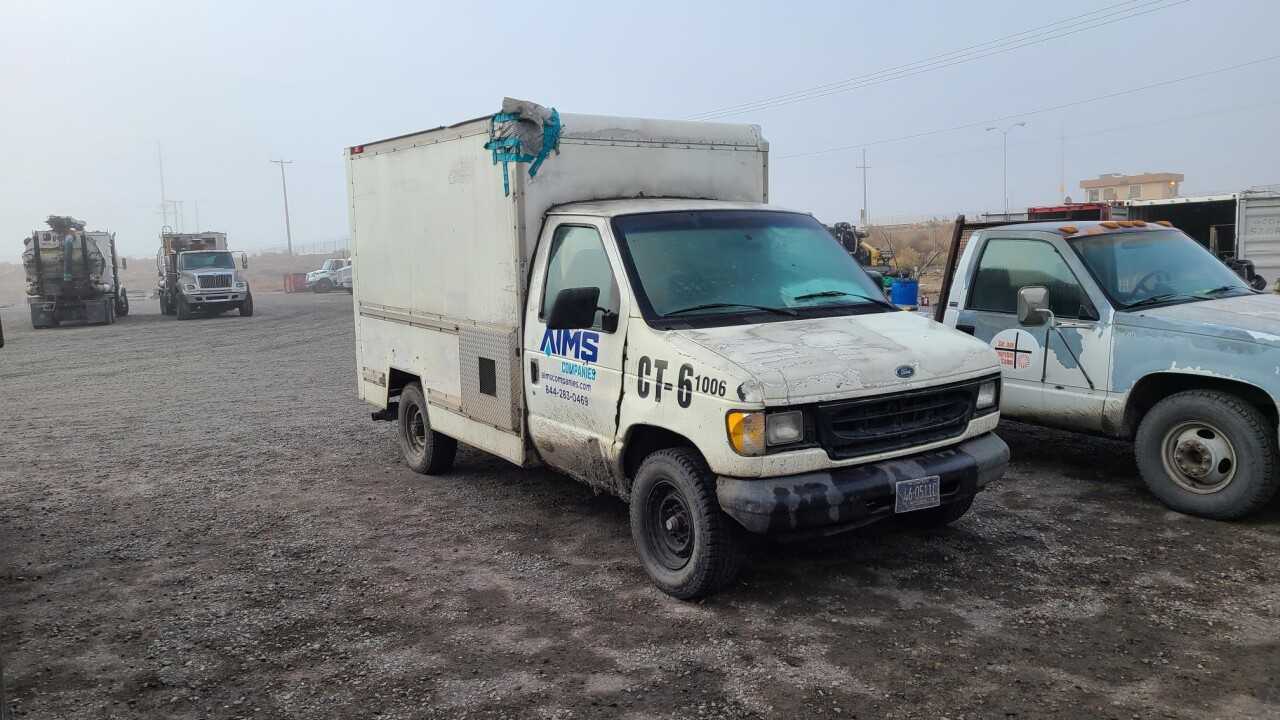 1999 Ford E350 - BUSES