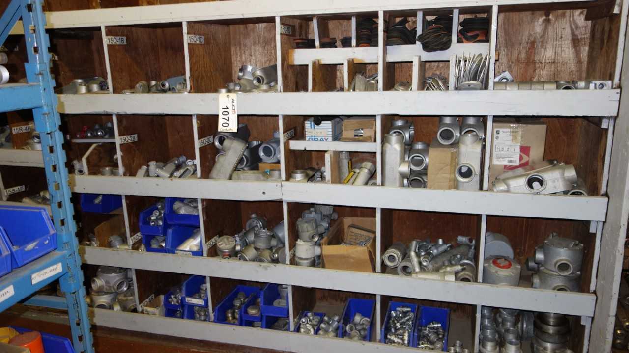 CONTENTS OF PIGEON HOLE CABINET, ASSORTED ELECTRIC CONDUIT FITTINGS - CONDUIT FITTING