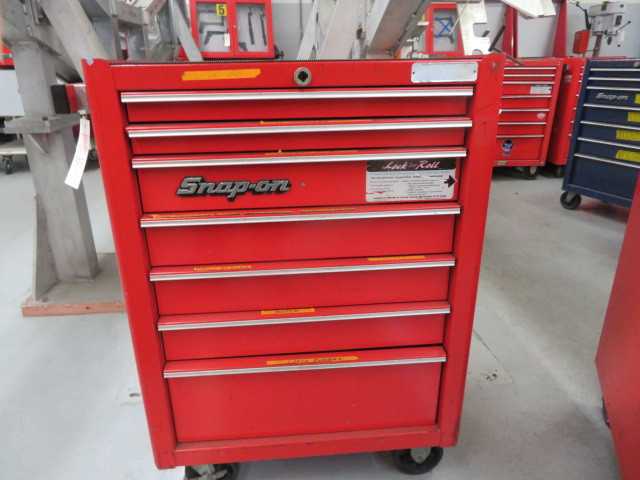 7 Drawer Tool Box Snap On - MISCELLANEOUS
