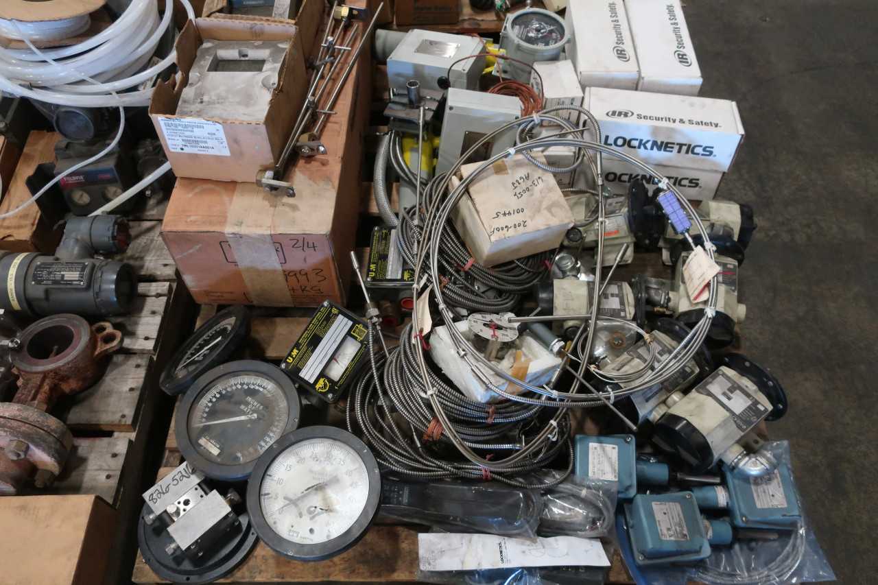 6 PALLETS OF ASSORTED INSTRUMENTAION GAUGES PROBS TRANSMITTERS METER - INSTRUMENTATION