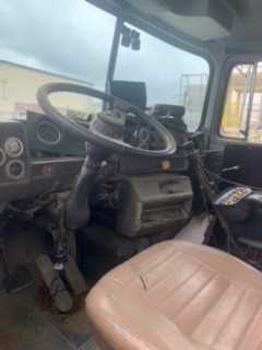2003 MACK DM6805 READYMIX CONCRETE TRUCK - HYDRO EXCAVATOR TRUCKS
