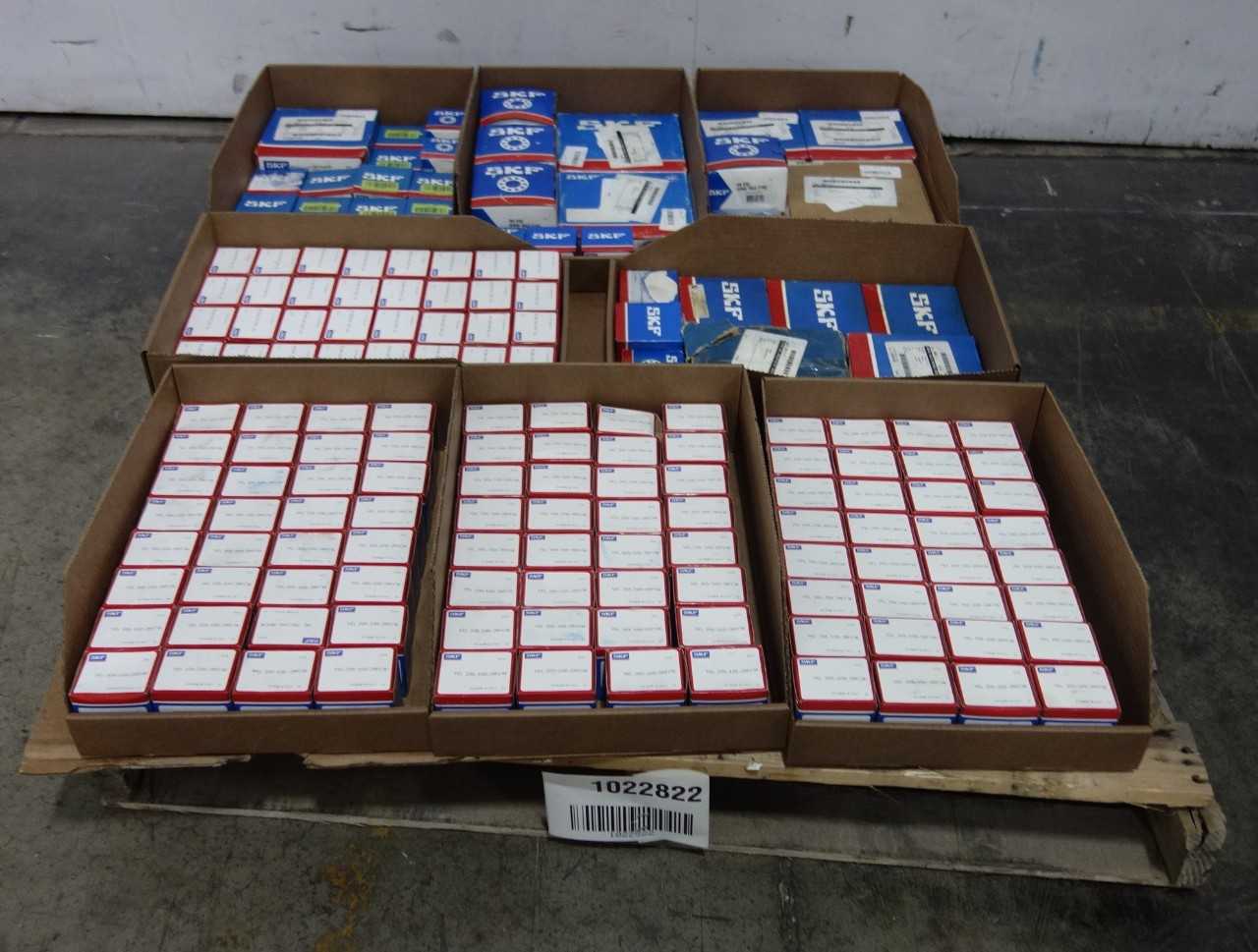 LOT OF ASSORTED SKF BEARINGS - BEARINGS