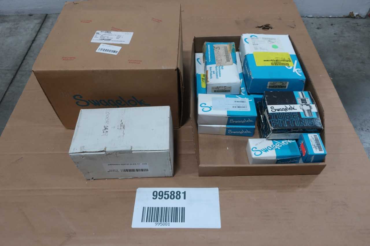 LOT OF ASSORTED SWAGELOK FITTINGS - PROCESS EQUIPMENT