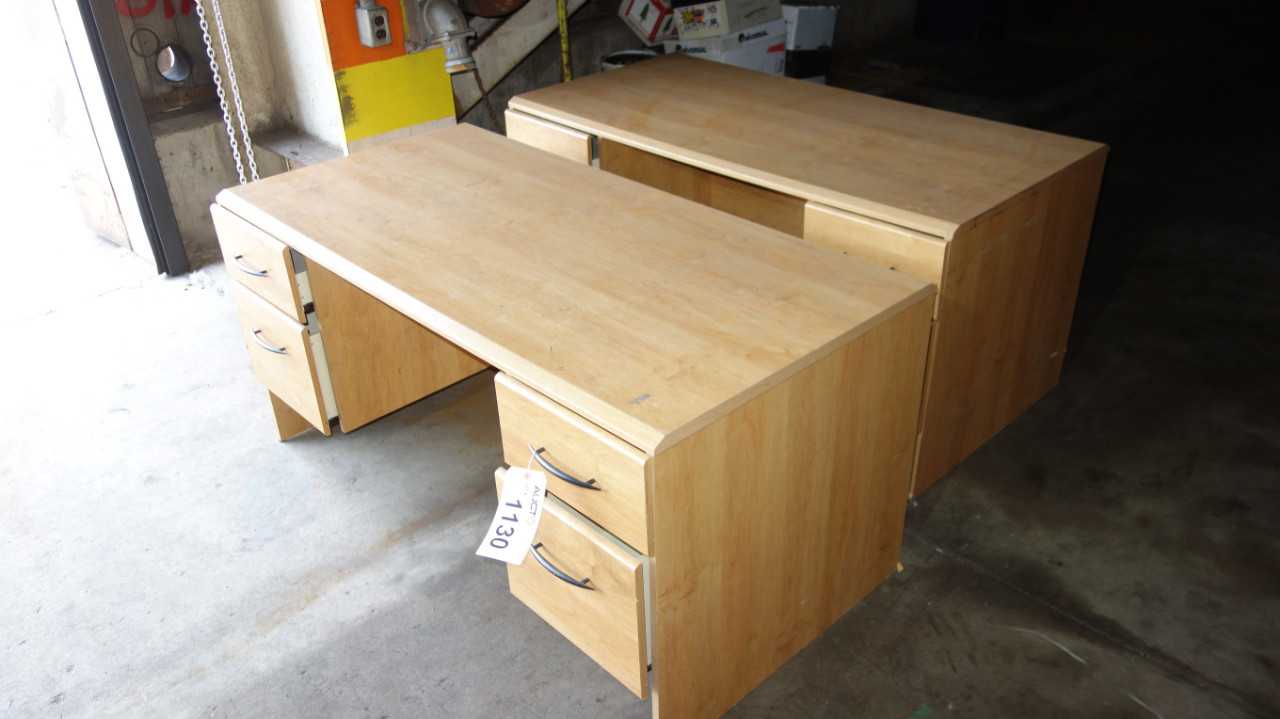 LOT OF 2 WOOD DESKS - ELECTRIC POWER TOOLS
