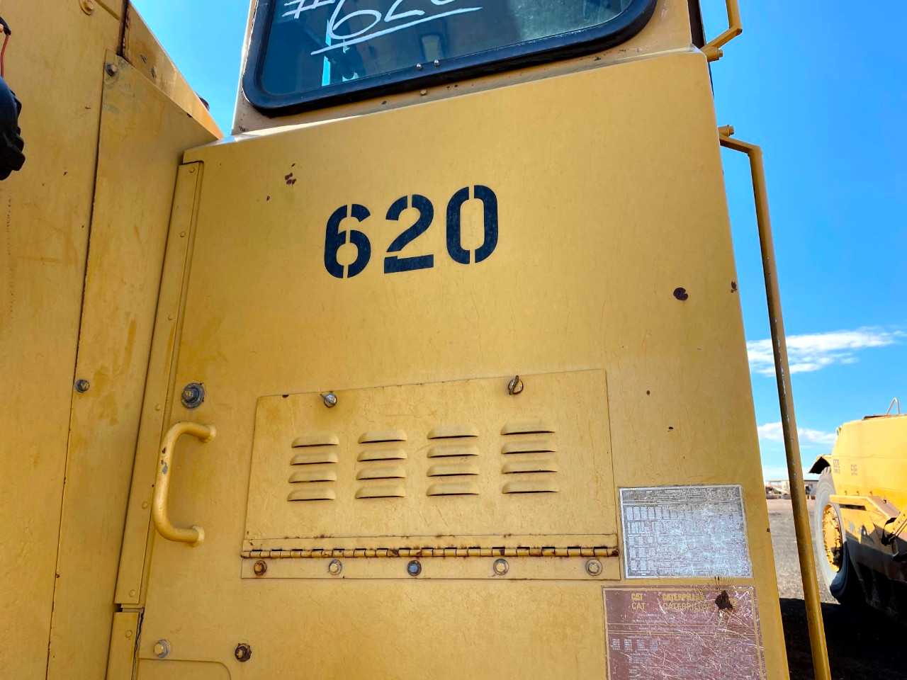 1992 Caterpillar 637E 50YD Coal Tractor Scraper - CONSTRUCTION