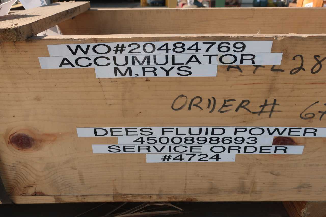 LOT OF 2 LAMOT 1/2INSTD(FS) ACCUMULATORS 3097PSI 756003-3000 - HYDRAULIC ACCUMULATORS