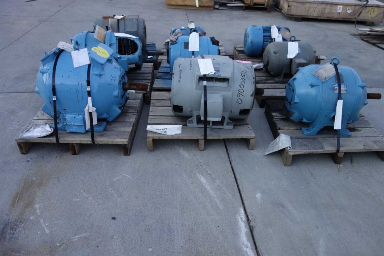 LOT OF 9 ASSORTED ELECTRICAL MOTORS - ELECTRIC MOTORS