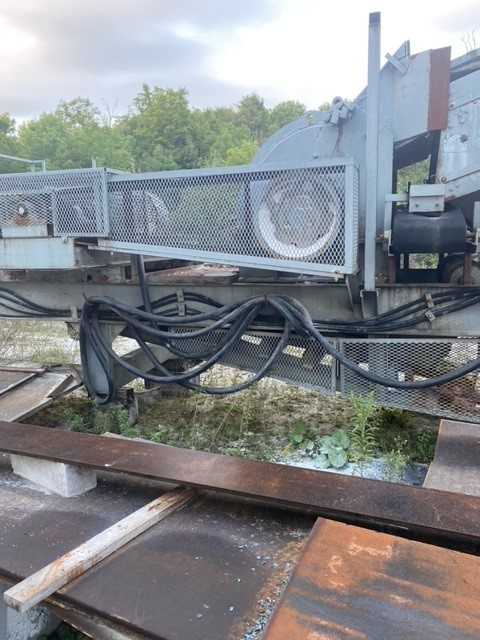 1980 Hewitt-Robins Crusher 200HP - ELECTRIC POWER TOOLS