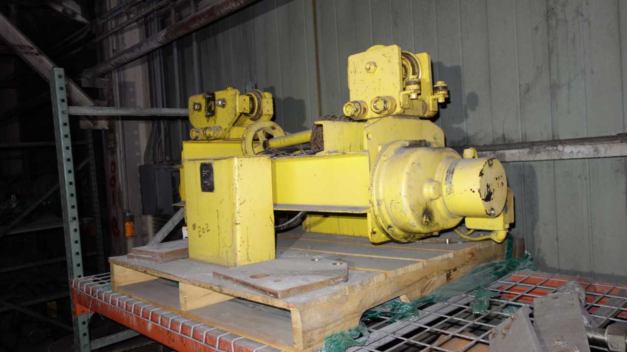 DUFF-NORTON YALE BEW2-980T22S2 2 TON 460V-AC HOIST - LIFTING EQUIPMENT
