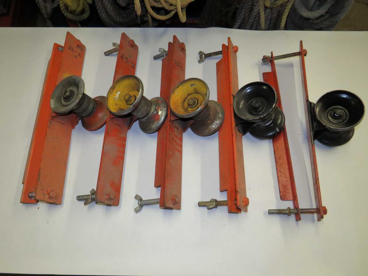 LOT OF 5 4" FIXED CABLE TRAY ROLLER - TRAILER MOUNTED EQUIPMENT