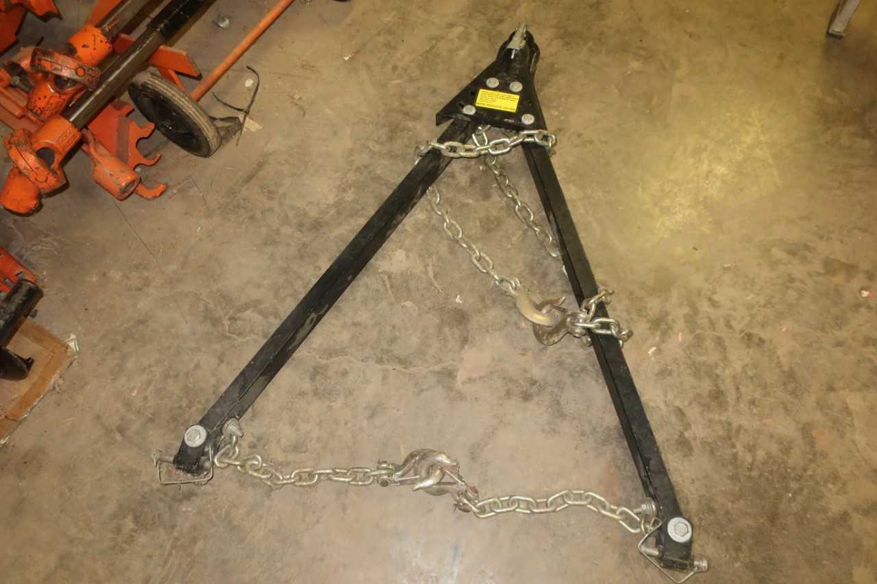 REESE TOW CHAMP TOWING BAR WINCH - MATERIAL HANDLING