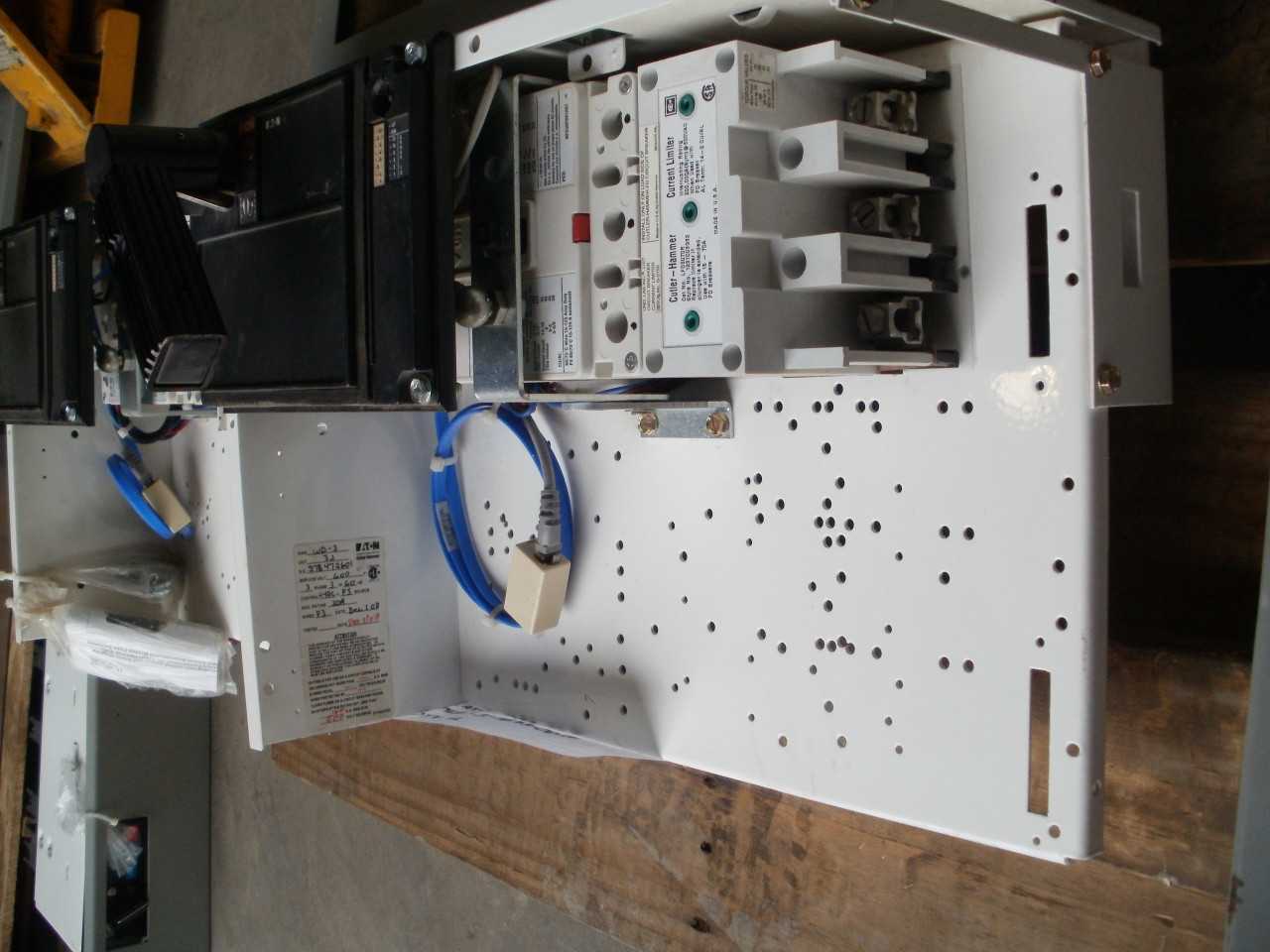 EATON SMART MCC 30 AMPS BREAKER ( QTY 2 ) - MOTOR CONTROL CENTERS