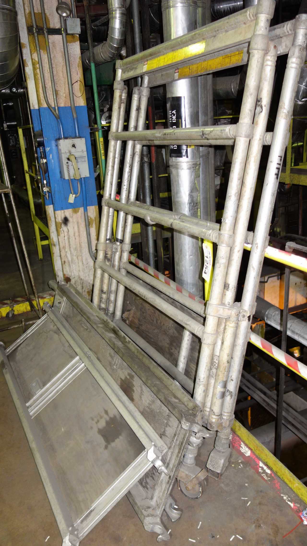LOT OF ASSORTED UP-RITE SCAFFOLDING W/ LADDDER - ELECTRIC POWER TOOLS