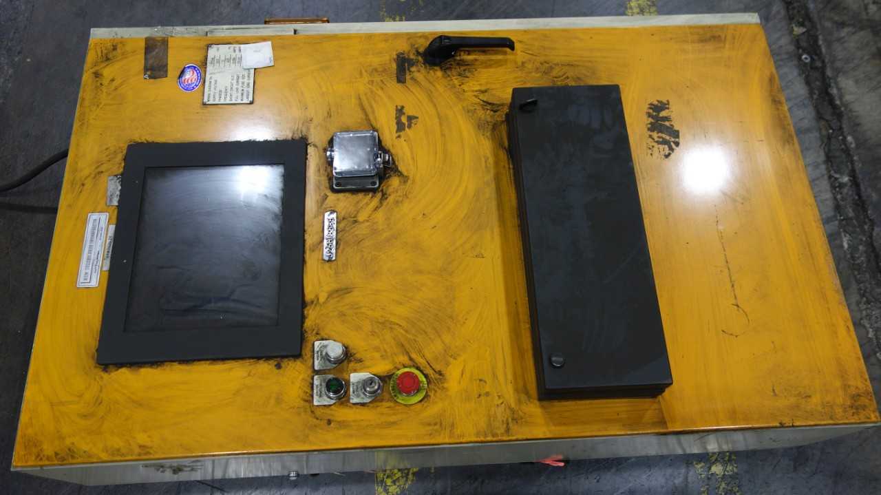 CONTROL CABINET W/ ALLEN BRADLEY L32E COMPACTLOGIX PROCESSOR MODULES, DYNICS FX17PLPIX0AI5A2XPRNLXXB OPERATOR - AUTOMATION & CONTROLS