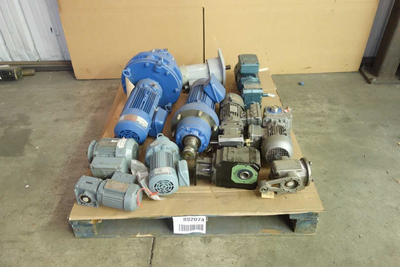 PALLET OF ASSORTED GEARMOTORS - HAND TOOLS
