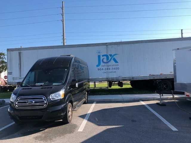 Van Trailer #6 - 880915 - TRAILERS