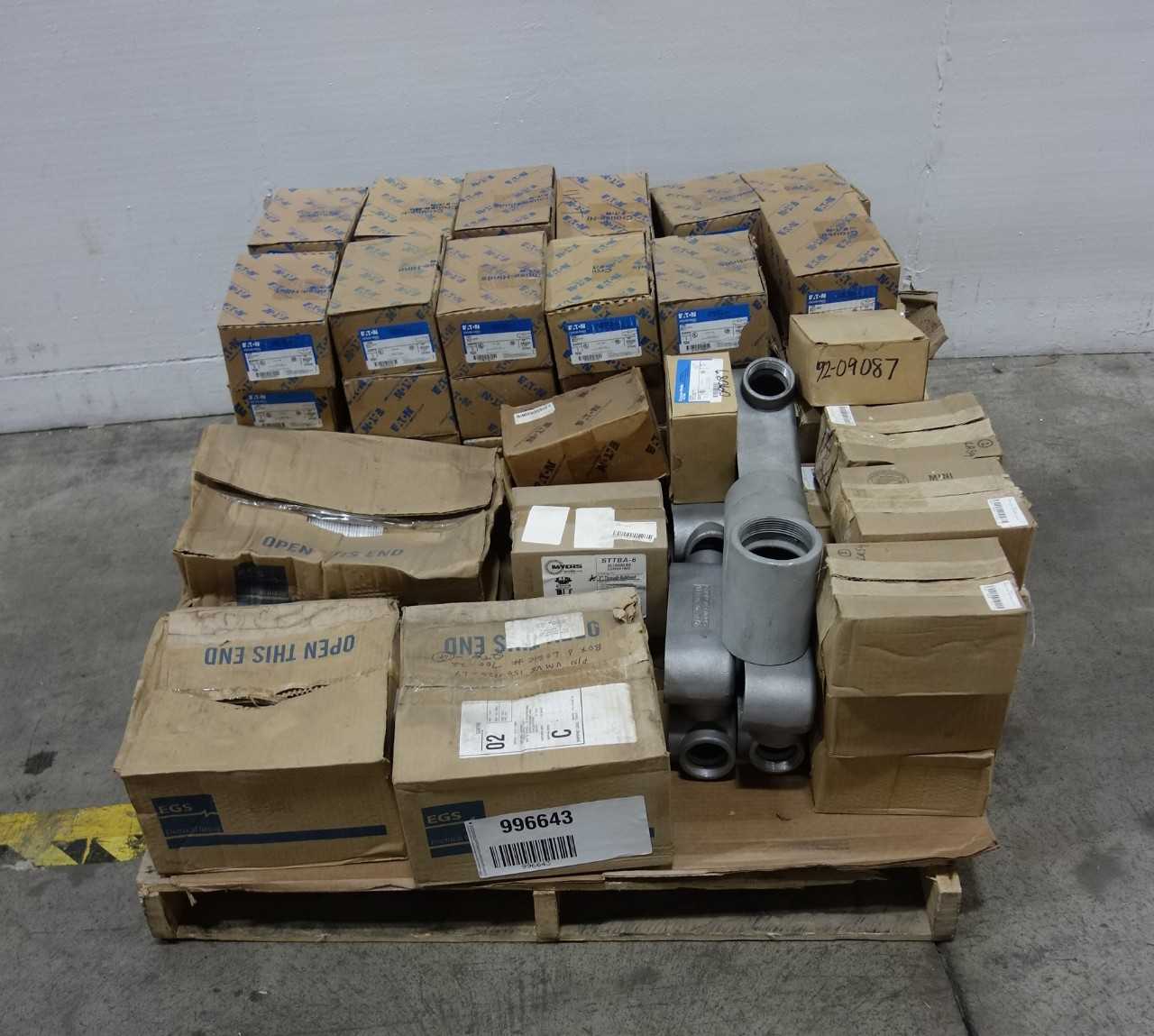 LOT OF ASSORTED ELECTRICAL CONDUIT - ELECTRICAL COMPONENTS