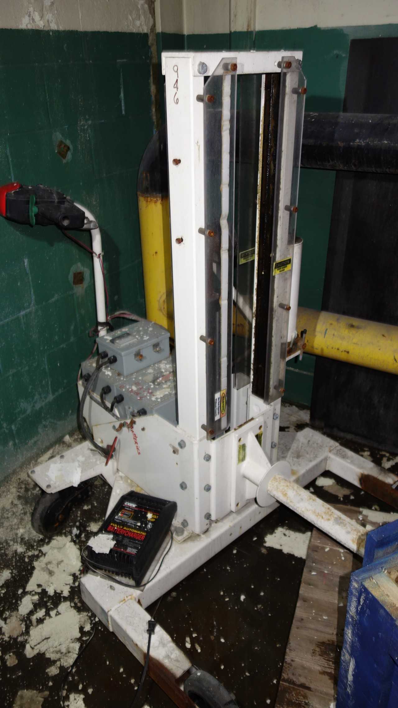 SCHLUMPF ROLL HANDLER HRH-1000 HANDLING MACHINE - PULP & PAPER