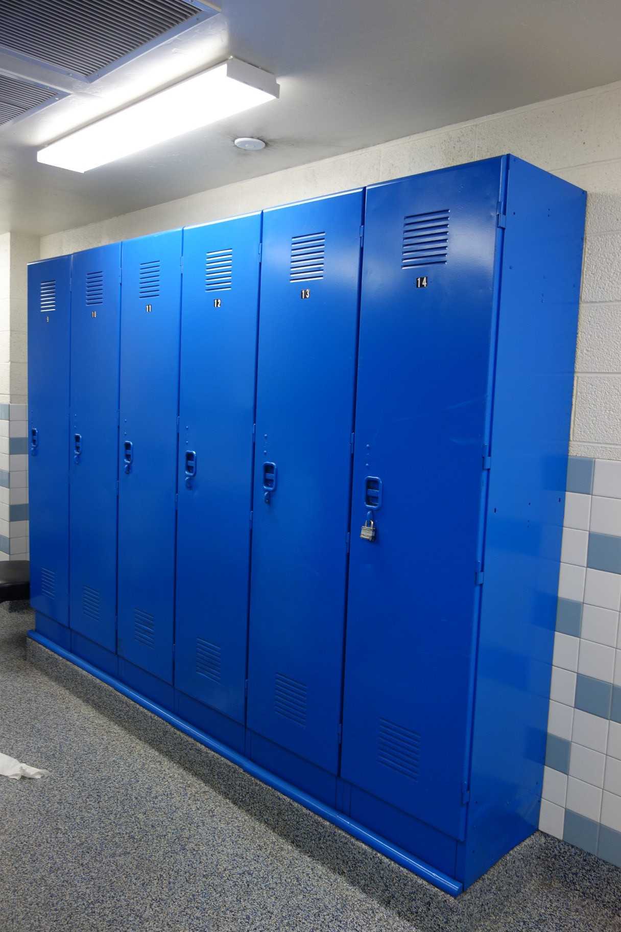 Lot 22 personal storage lockers - TOOL STORAGE