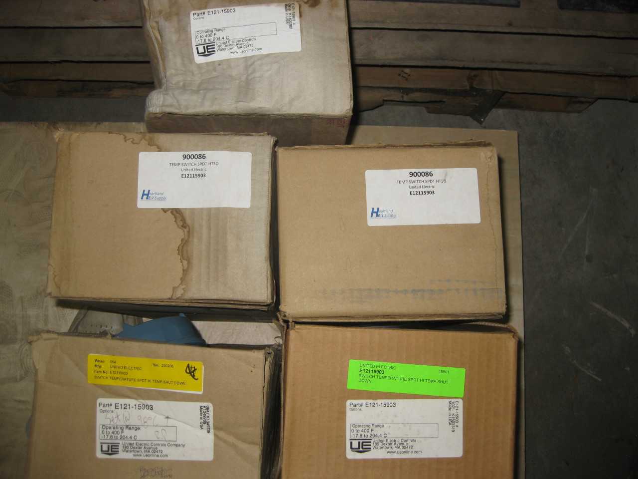 Hubbell/Killark Pressure switches ( QTY. 10 ) - ELECTRICAL COMPONENTS