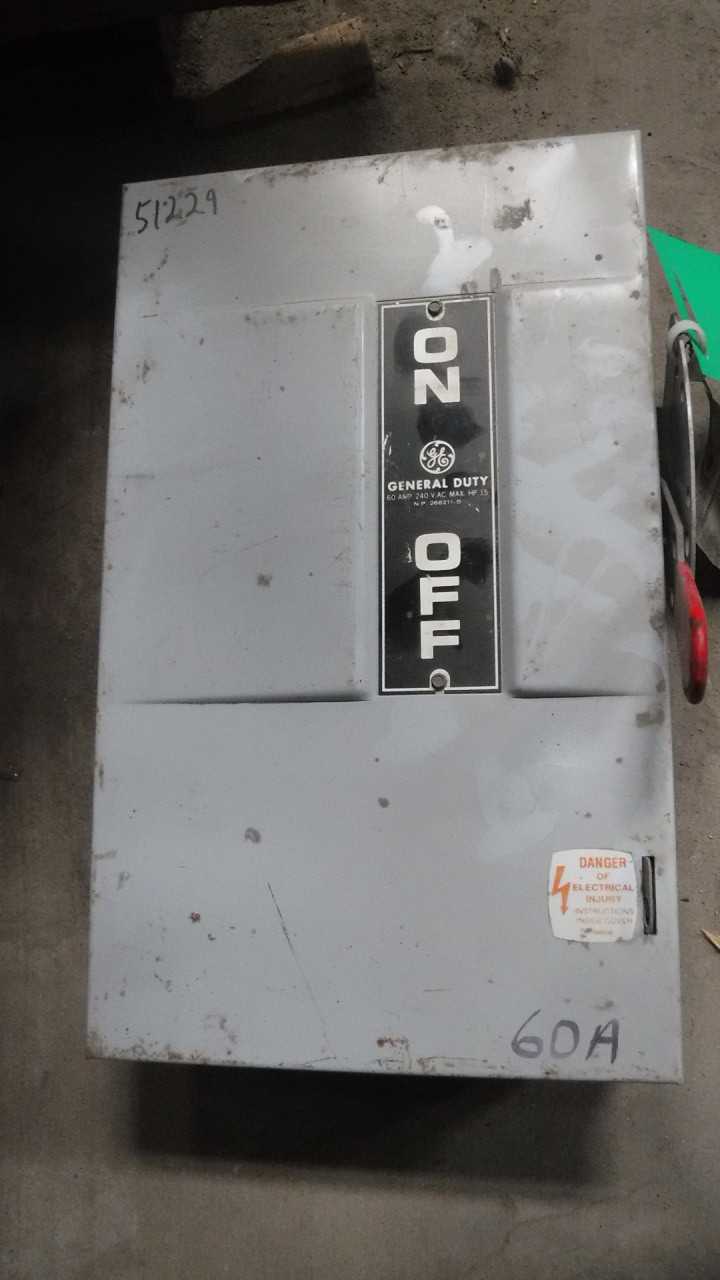 60 Amp GE Safety Switch - ELECTRICAL COMPONENTS