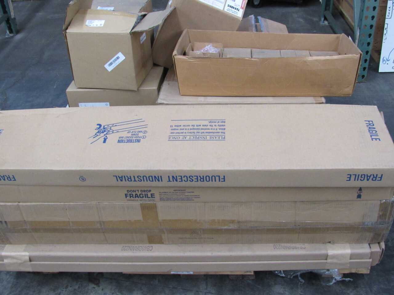 Pallet of 60x Assorted Lights, LEDs & Heaters - LIGHTING