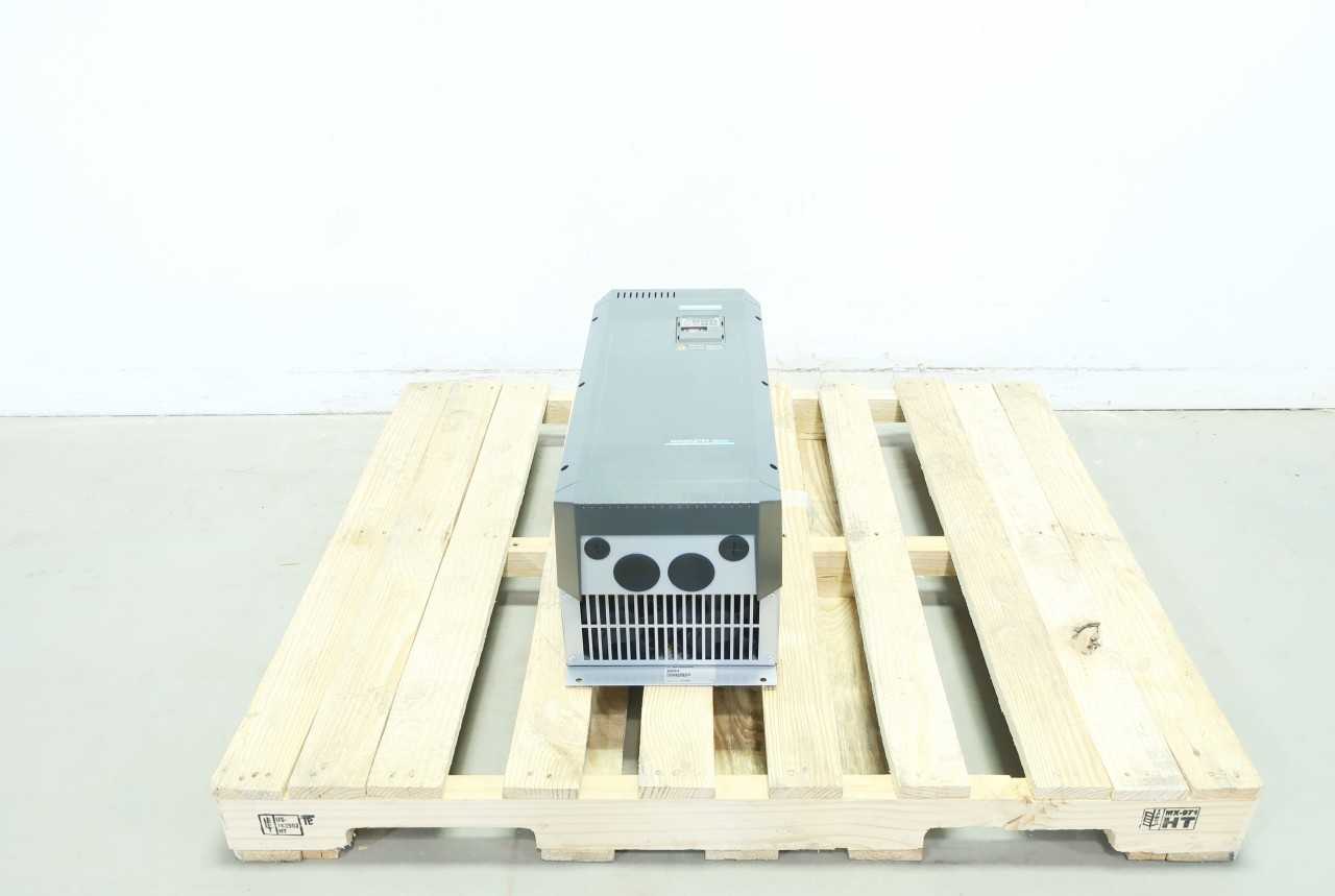 SIEMENS 6SE3224-2DJ40 30HP MIDIMASTER VECTOR MDV DRIVE - MOTOR DRIVES