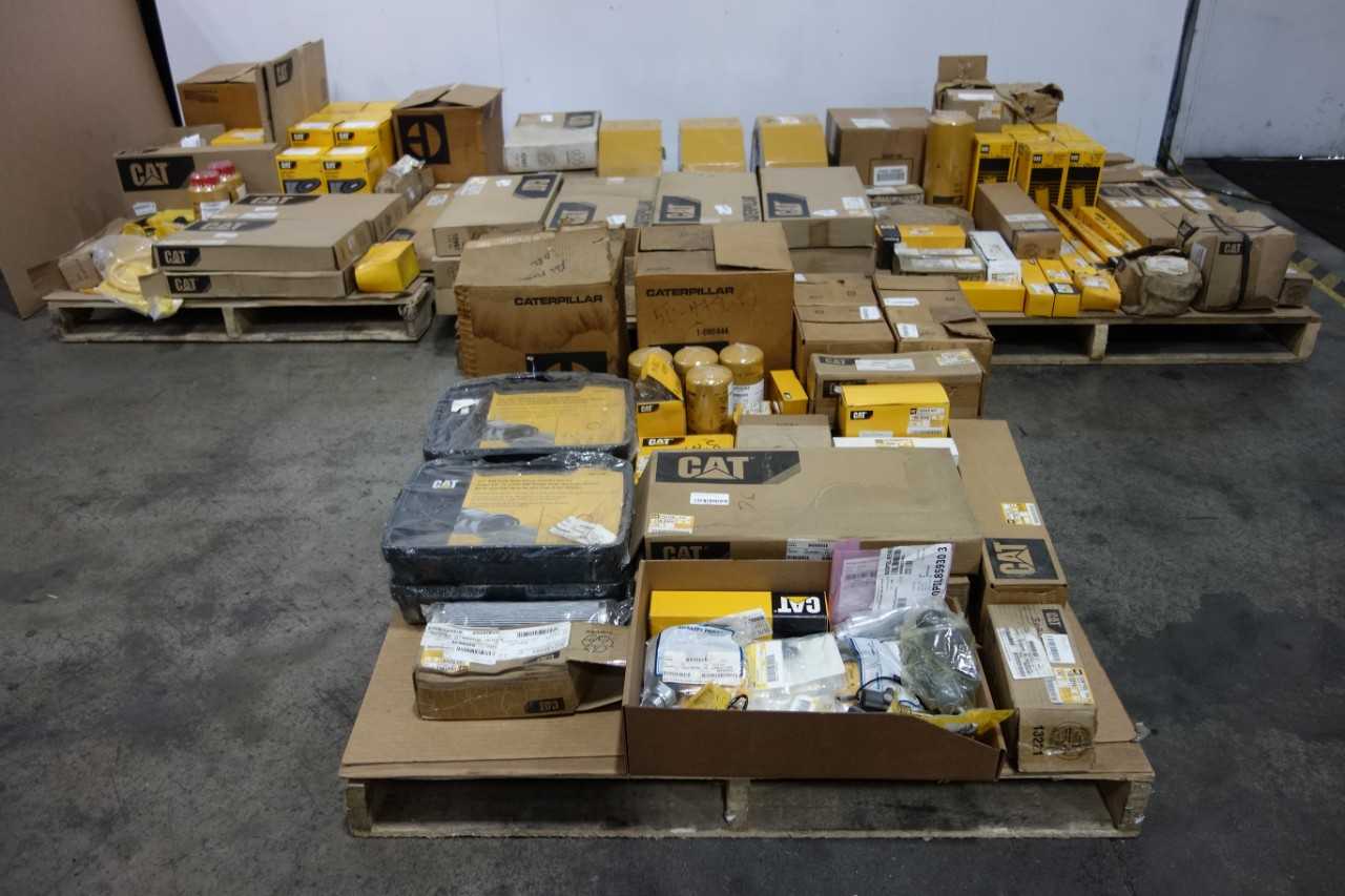 4 PALLETS OF CATERPILLAR PARTS AND ACCESSORIES - ELECTRICAL COMPONENTS