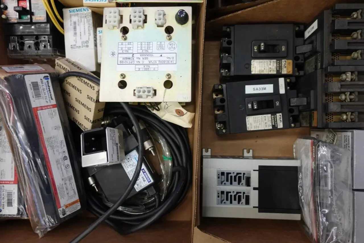4 PALLETS OF ASSORTED ELECTRICAL - ELECTRICAL COMPONENTS