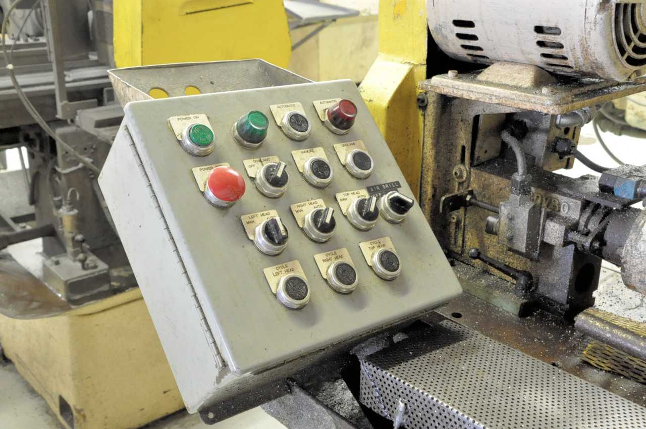GOVRO NELSON 3-Head Drilling and Tapping Machine, Consisting - GANG DRILLING MACHINES