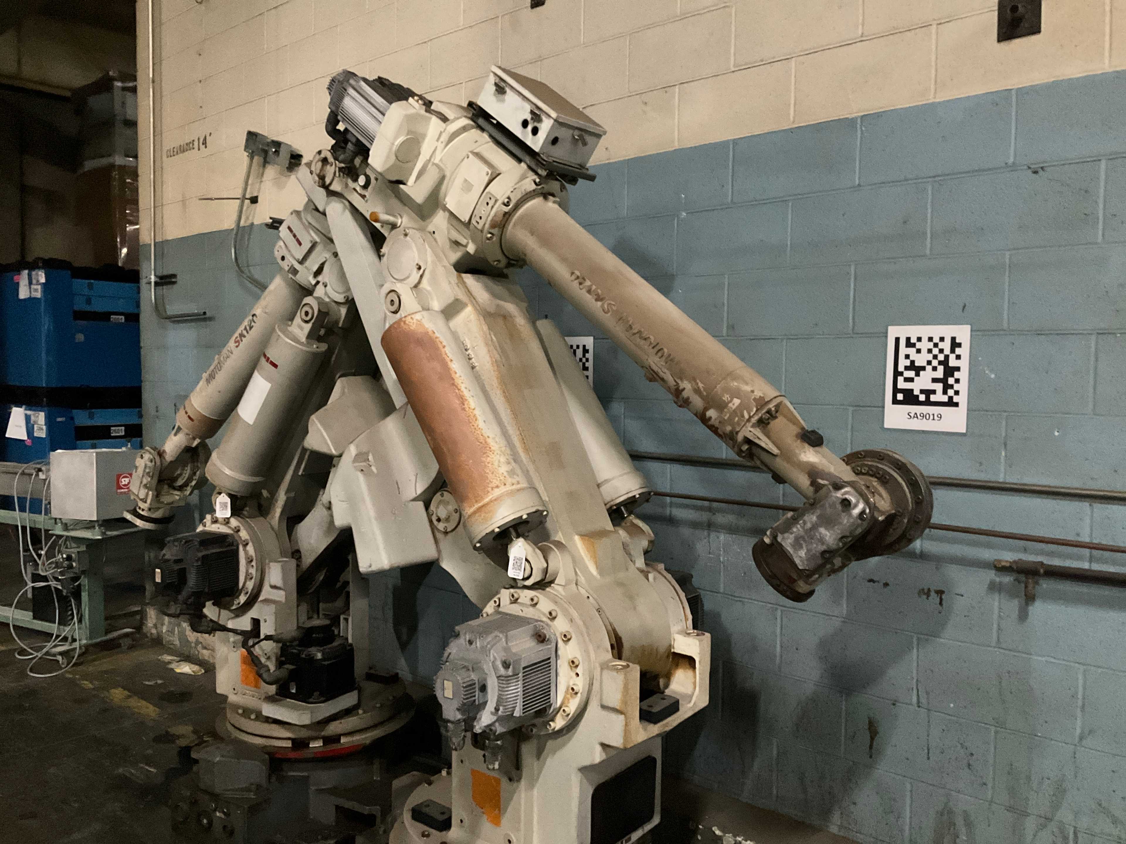 MOTOMAN SK120 ROBOT ARM - ROBOT ARMS