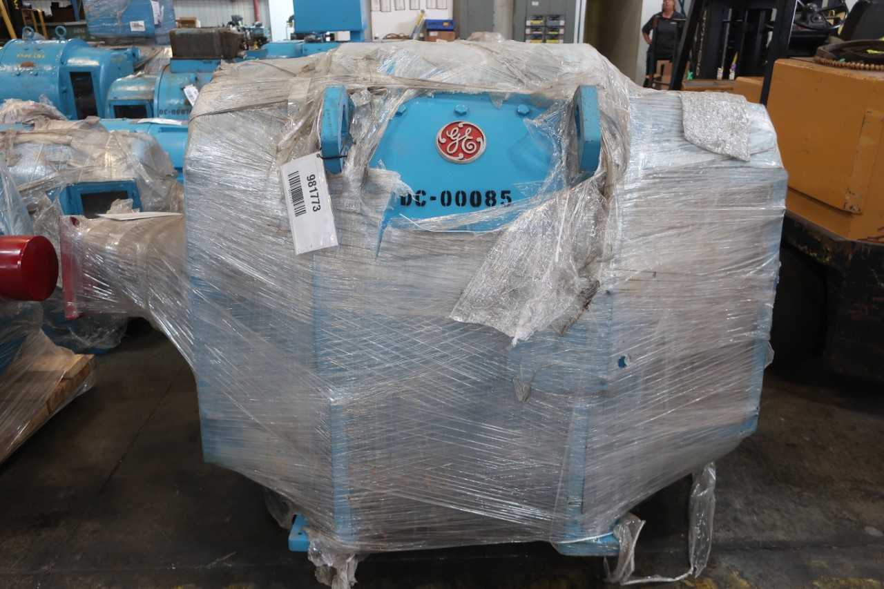 CANADIAN GENERAL ELECTRIC DC MOTOR CD638AT - ELECTRIC MOTORS