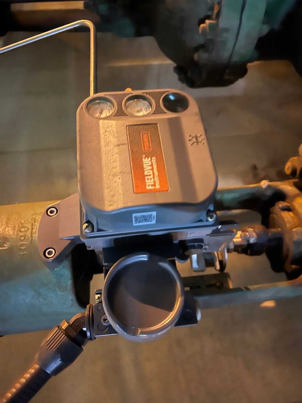 5x Fisher DVC Fieldvue valve positioners - INDUSTRIAL PARTS