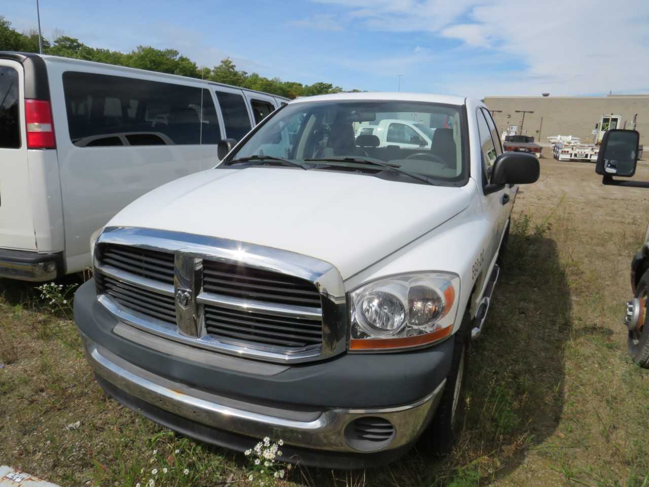 DODGE RAM 1500 4X4 PICKUP TRUCK - HYDRO EXCAVATOR TRUCKS