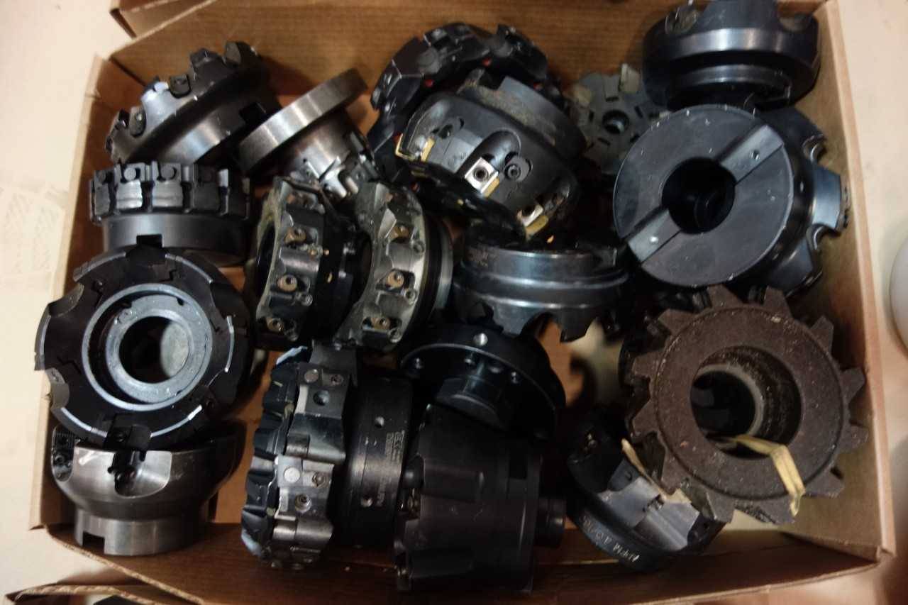 LOT OF ASSORTED SURFACE MILLS AND CUTTERS - CLAPP & HANEY, KENNAMETAL - MACHINING ACCESSORIES & TOOLING