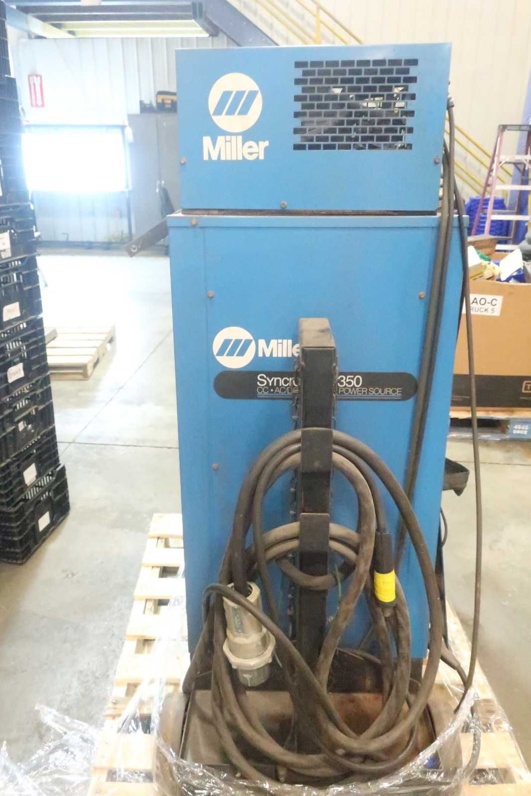 MILLER SYNCROWAVE 300 AC/DC WELDER - WELDING EQUIPMENT