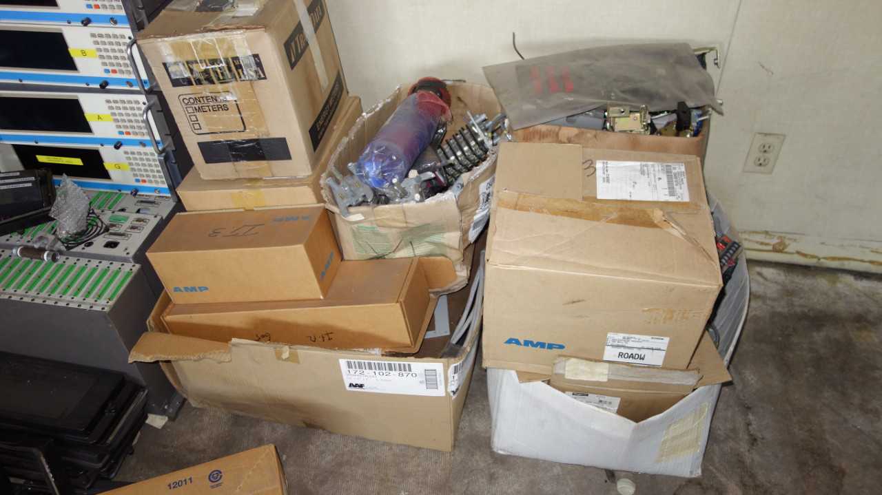 LOT OF ASSORTED THERMO, ESC, SEL ANALYZERS RELAYS - ANALYZER