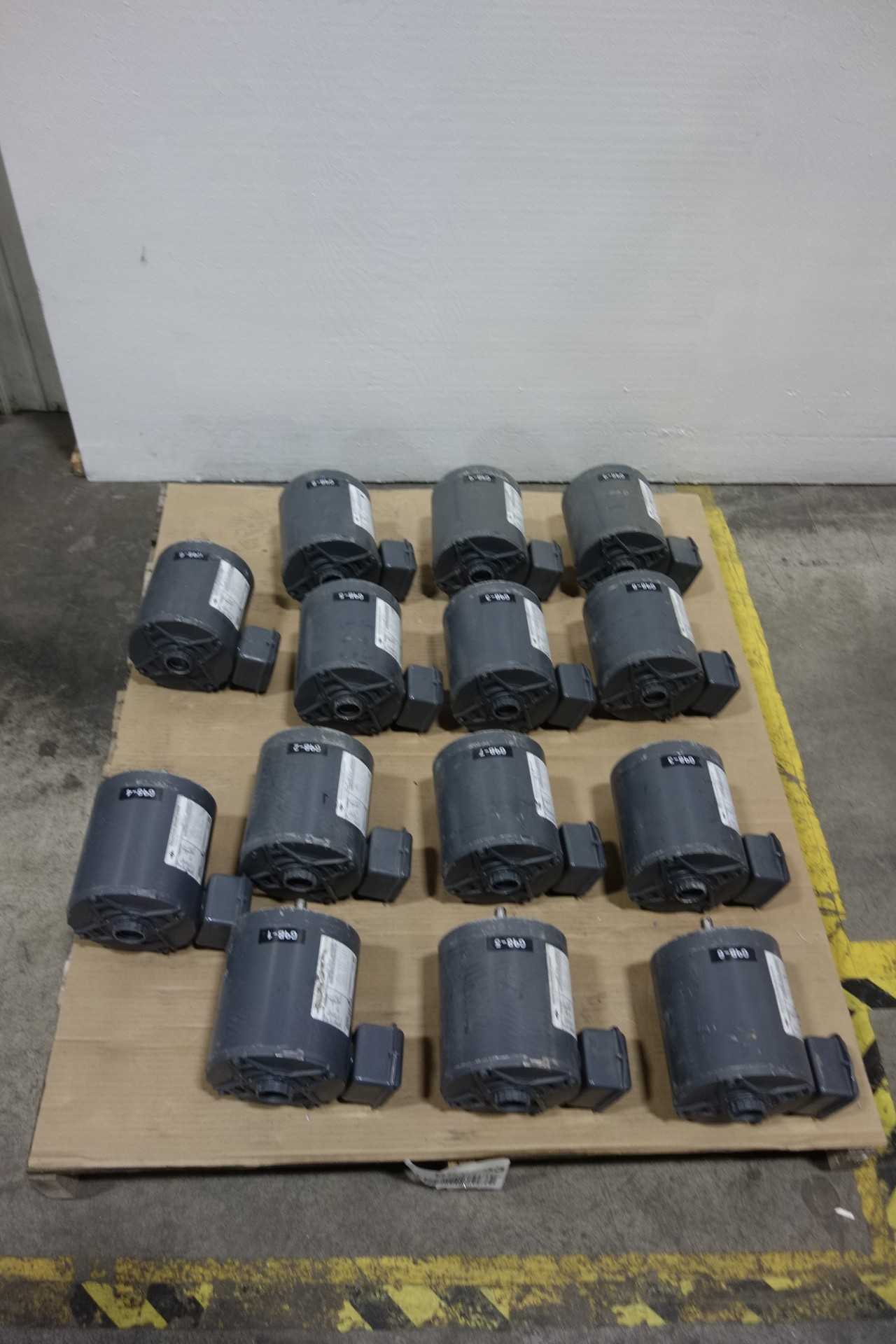 LOT OF 14 DIAMOND POWER AC MOTOR - ELECTRIC MOTORS