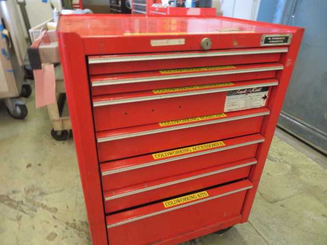 7 Drawer Tool Box Snap On - MISCELLANEOUS