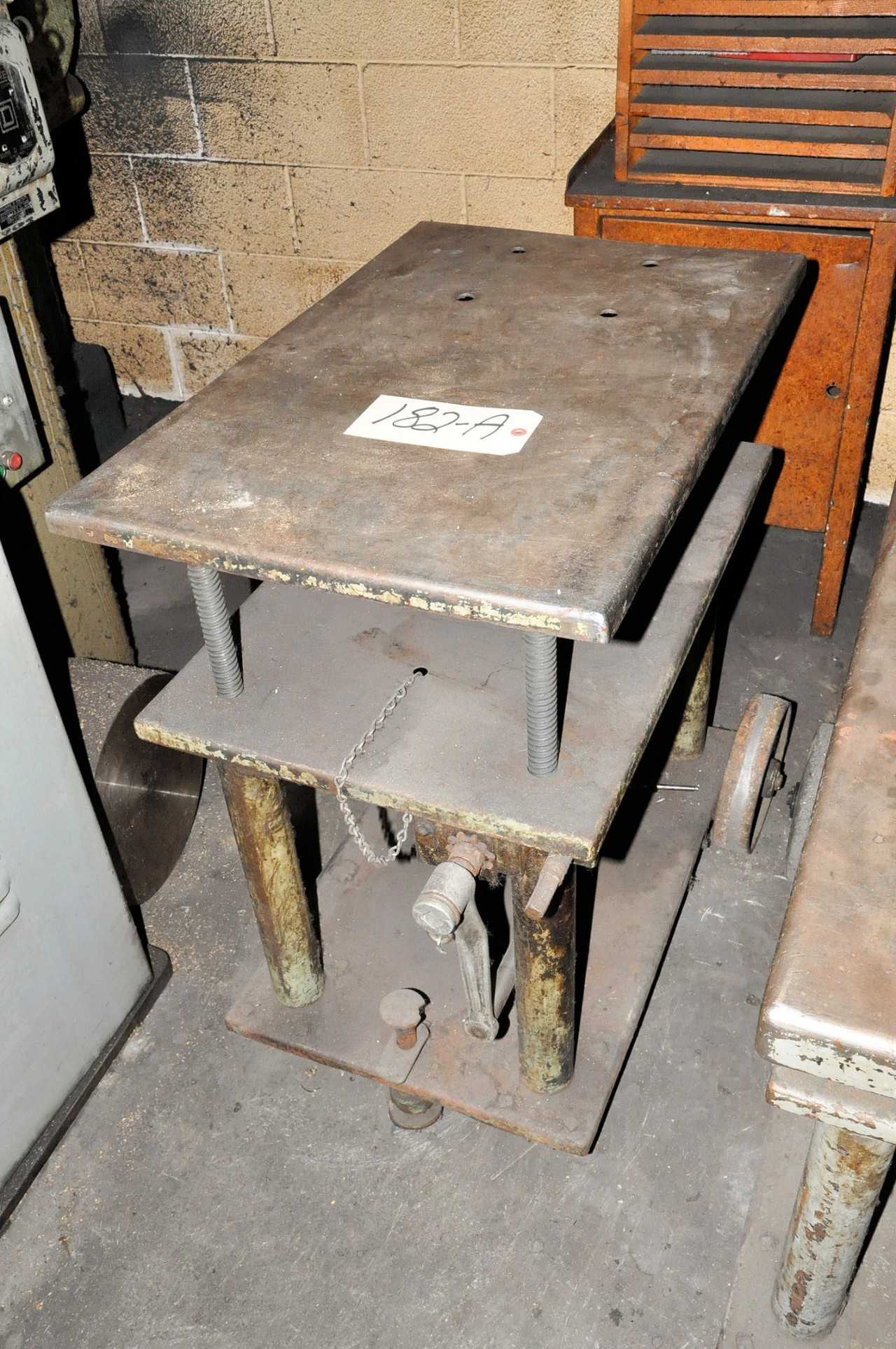 Lifts - ELECTRIC PALLET JACKS