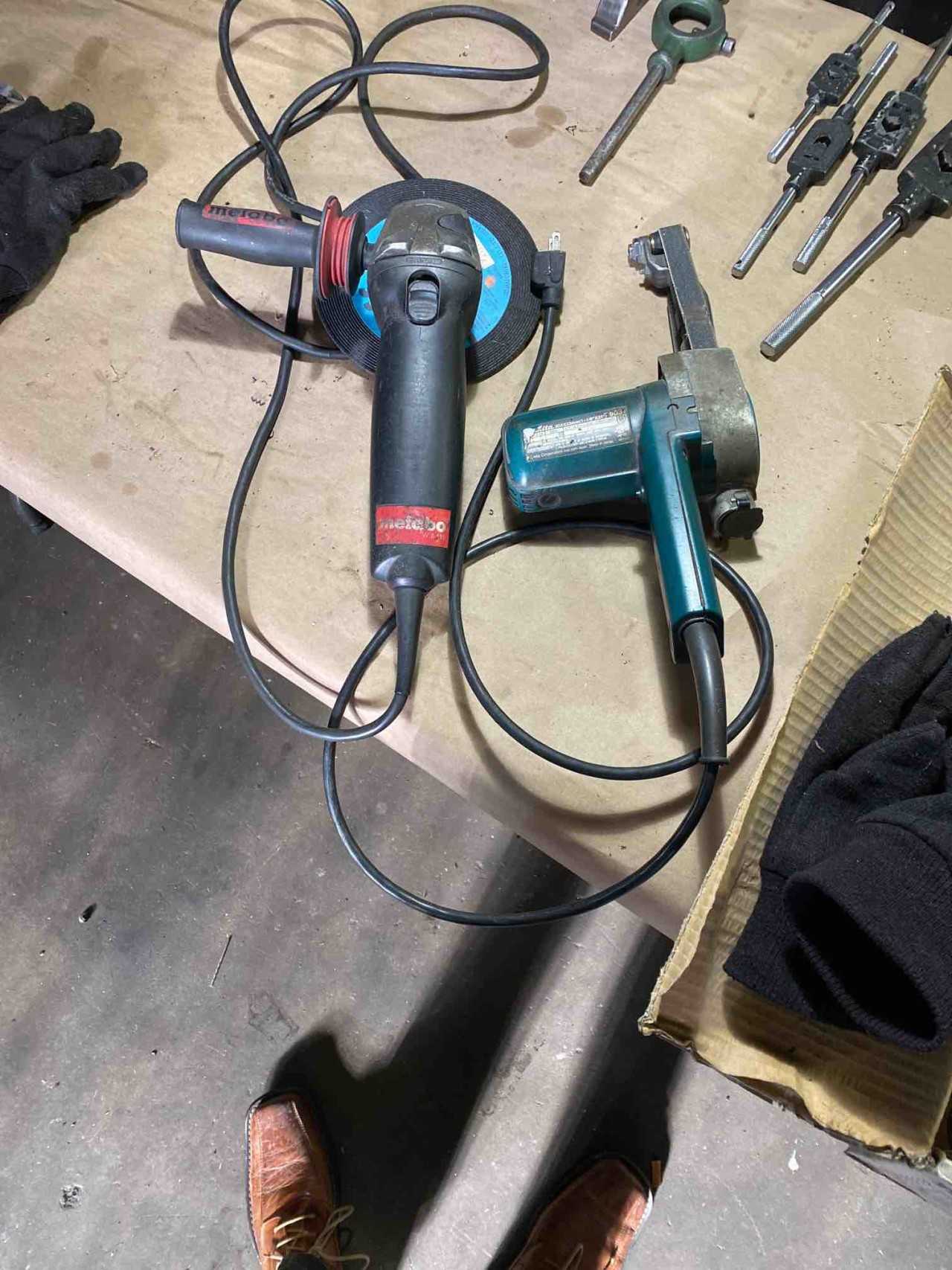 Grinders - GRINDING MACHINES