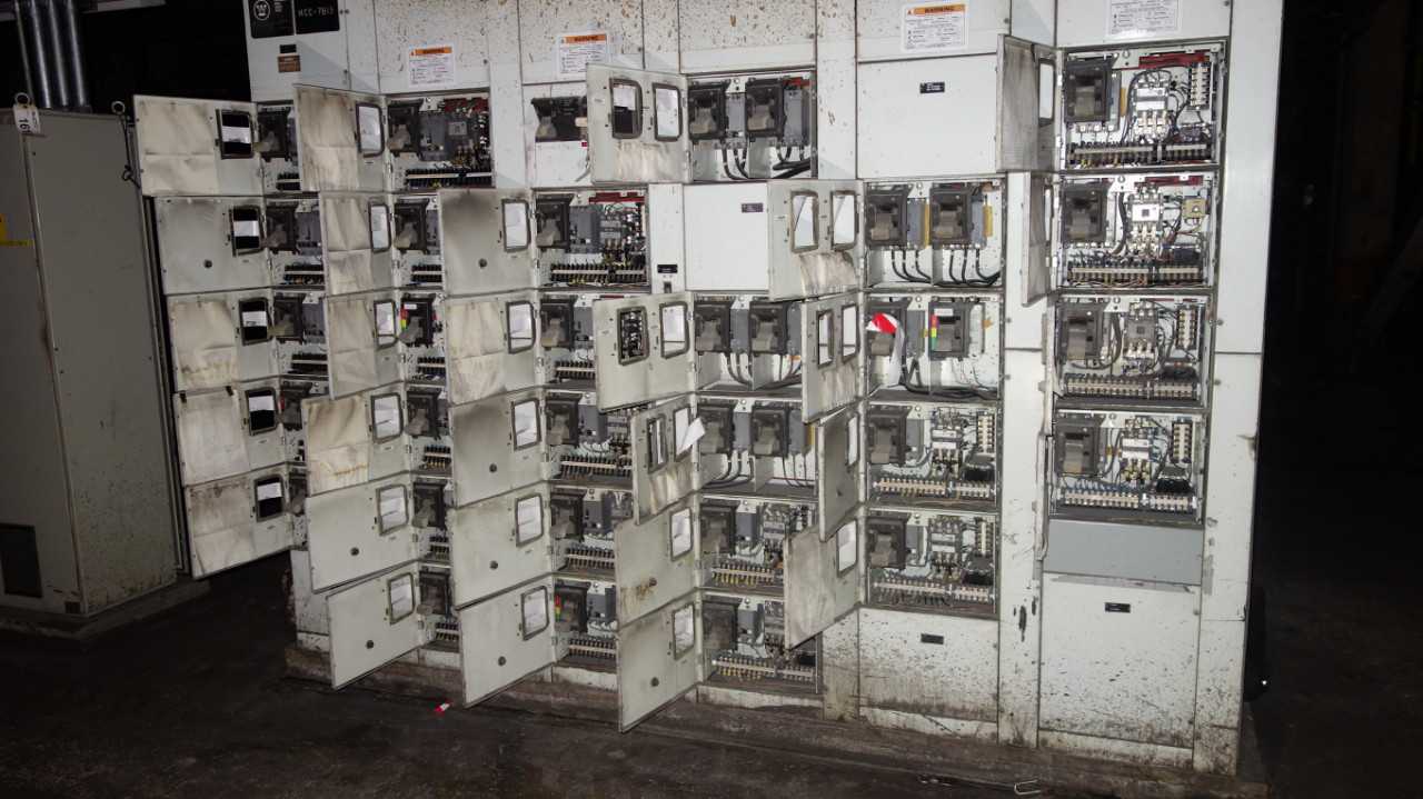 X6 VERTICAL SECTIONS OF WESTINGHOUSE MCC BUCKETS - MOTOR CONTROL CENTERS