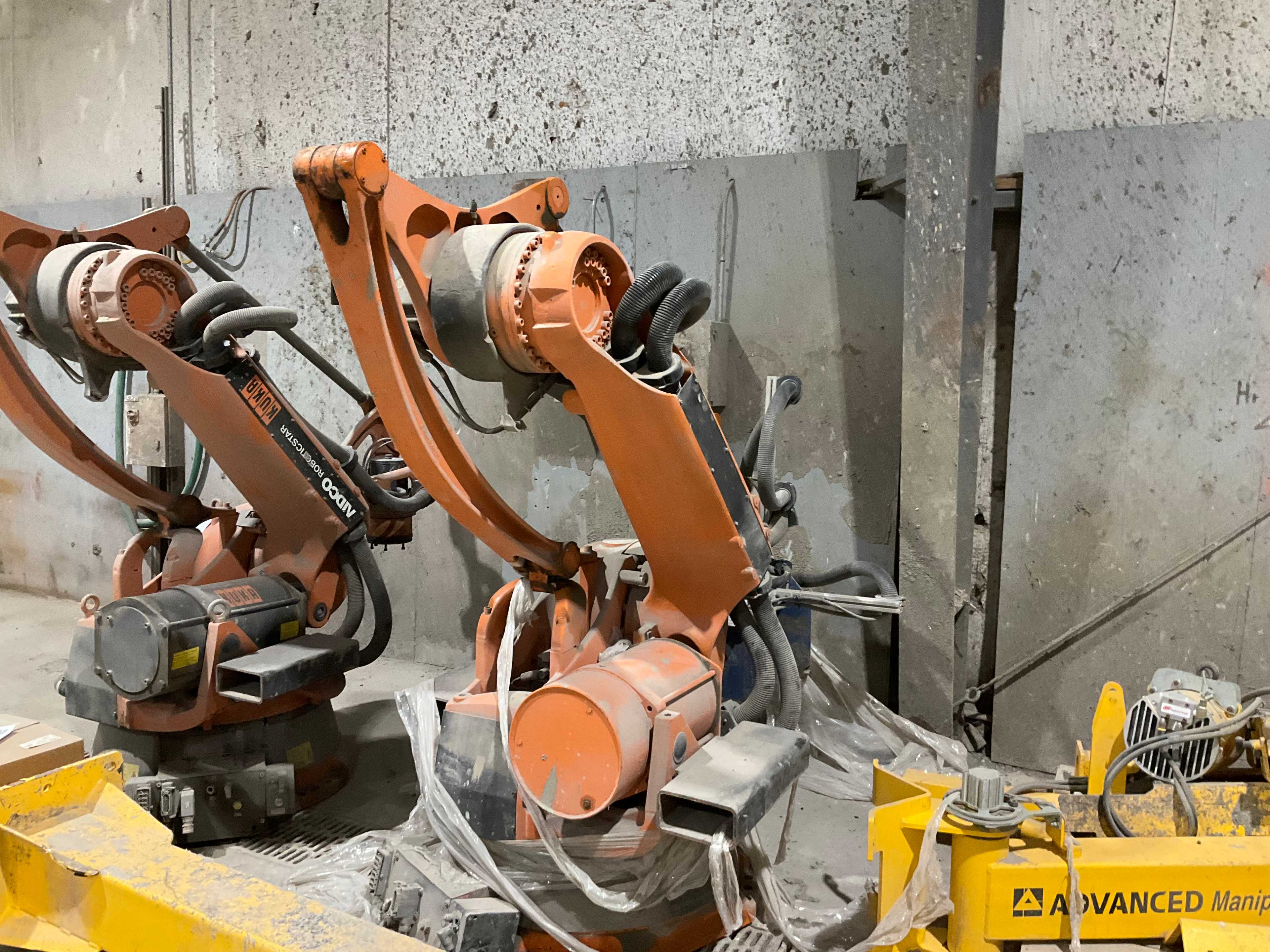 KUKA KR180PA ROBOT & CONTROLLER ASSEMBLY - ARTICULATED ROBOTS