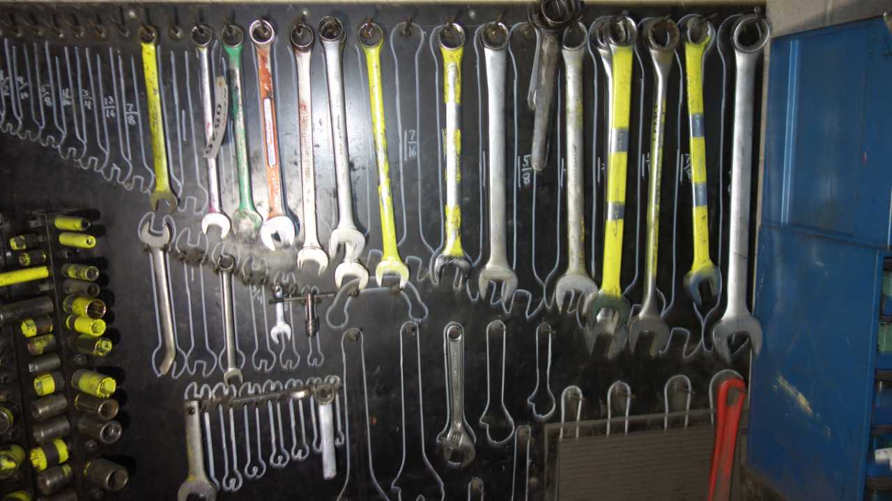 CONTENTS OF WALL - WRENCHES, SOCKETS - MISCELLANEOUS