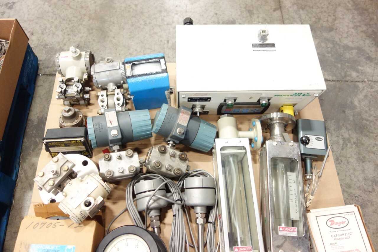 3 PALLETS OF ASSORTED INSTRUMENTATION - INSTRUMENTATION