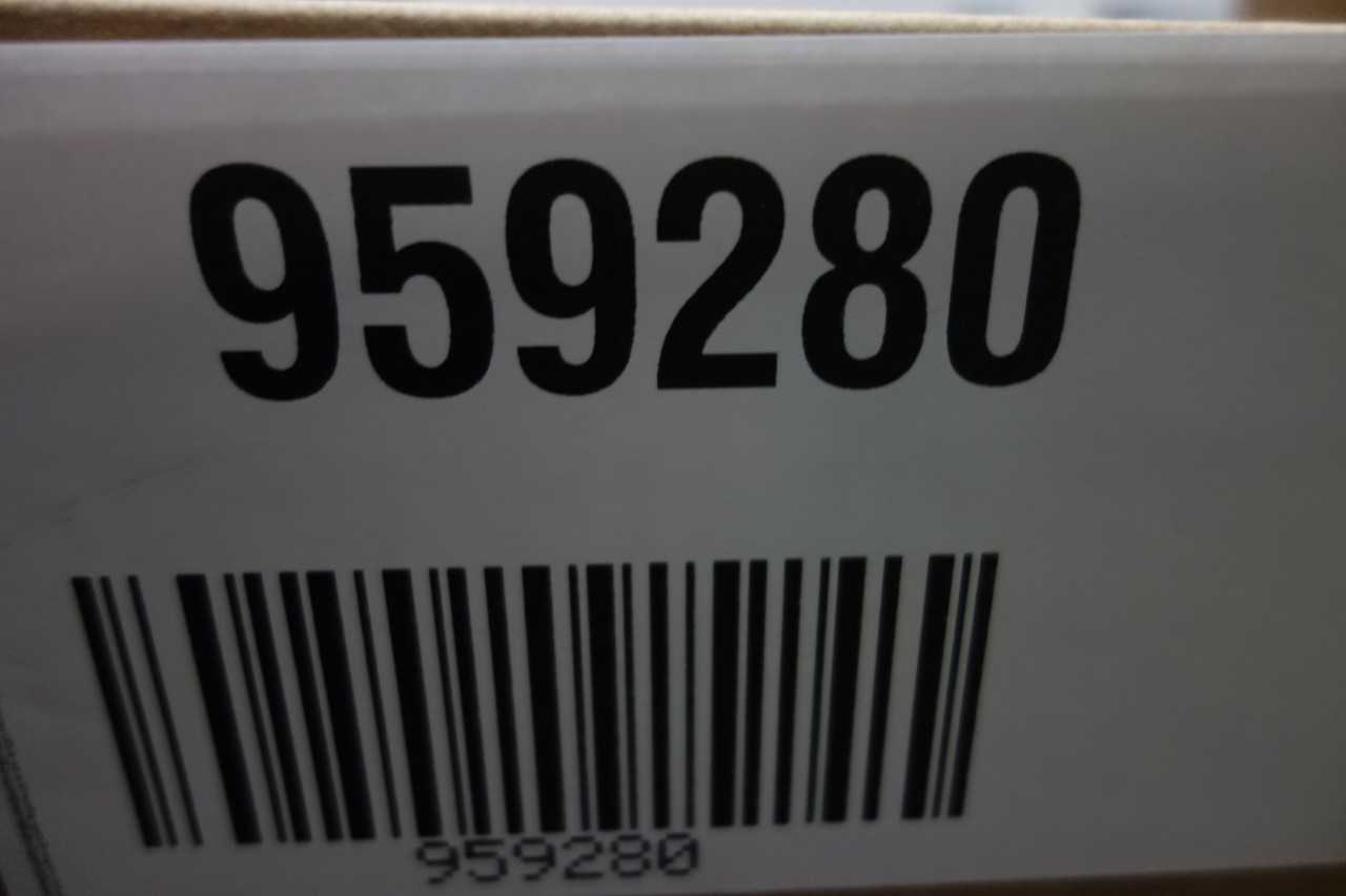 2 TOTES OF SWAGELOK BOXES OF 5 NIPPLE 1/2IN STAINLESS NPT PIPE FITTINGS - PROCESS EQUIPMENT